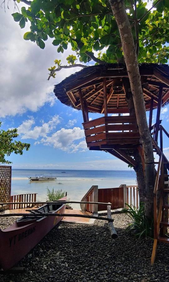 White Bada Guesthouse Siquijor Esterno foto