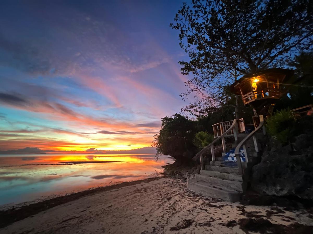 White Bada Guesthouse Siquijor Esterno foto