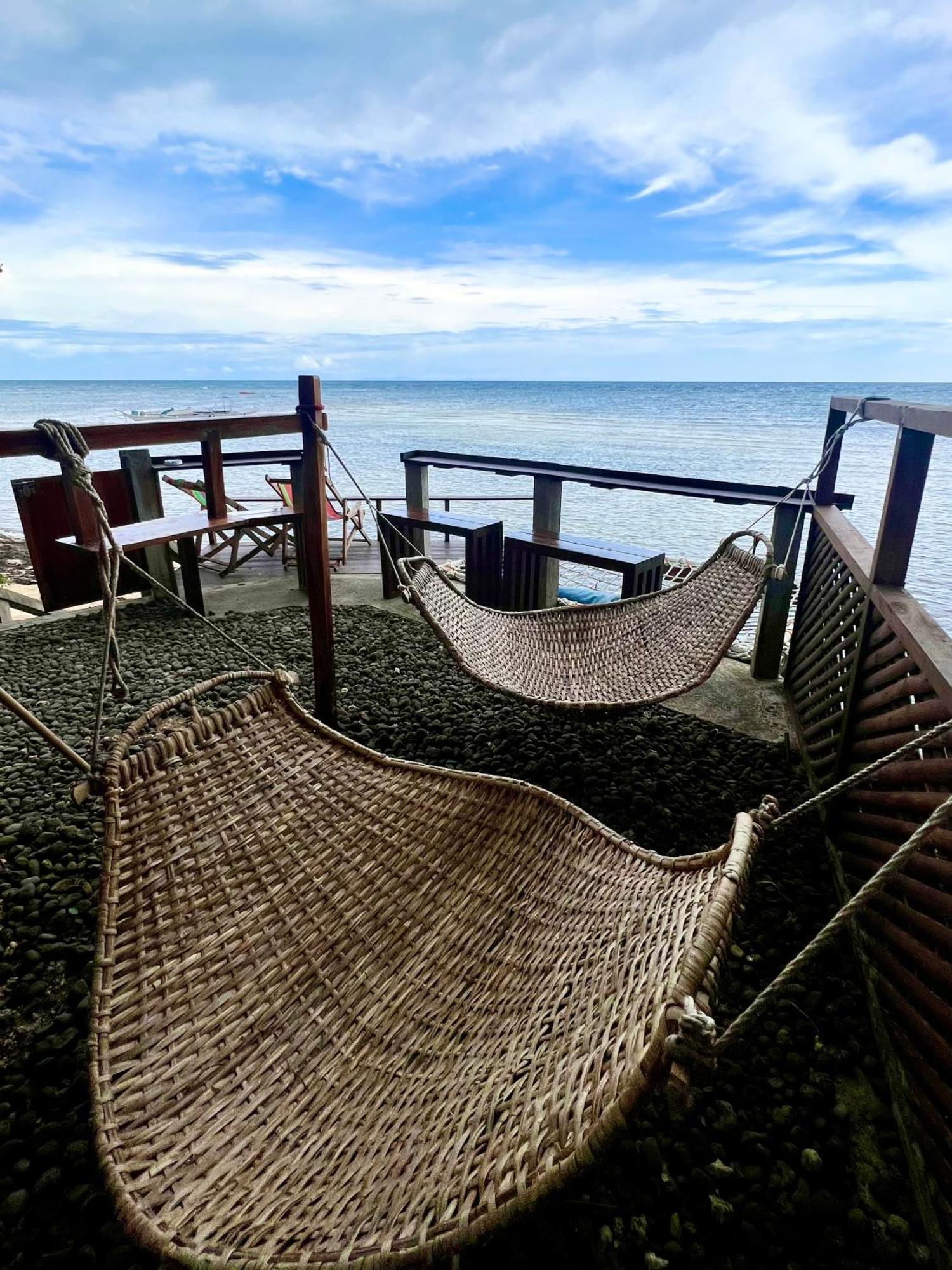 White Bada Guesthouse Siquijor Esterno foto
